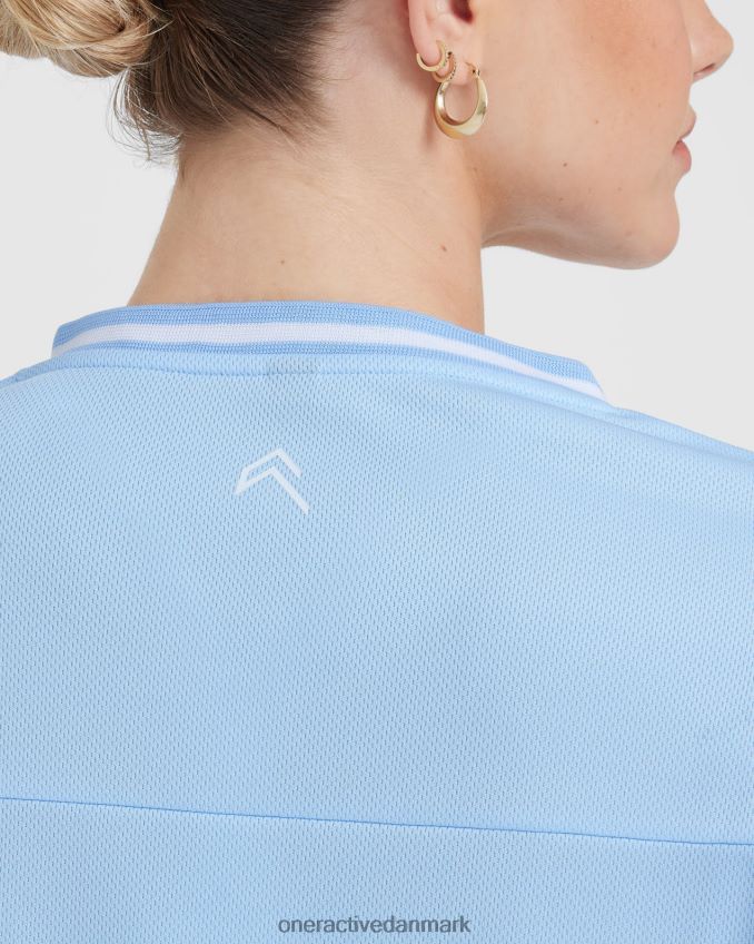 pulveriseret blå tøj X26NZ0413 Oner Active varsity kortærmet t-shirt med v-hals
