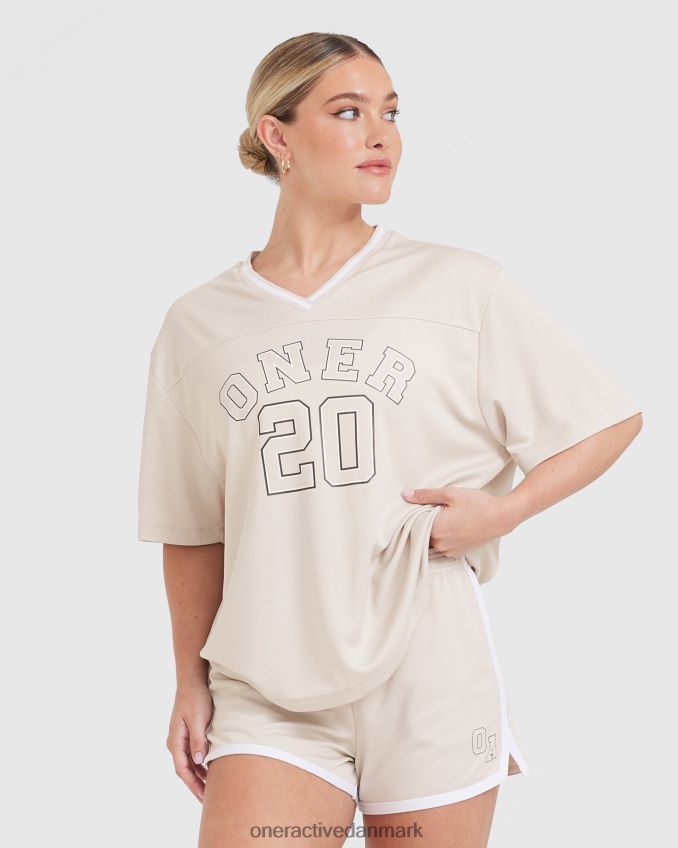 sand tøj X26NZ0417 Oner Active varsity kortærmet t-shirt med v-hals