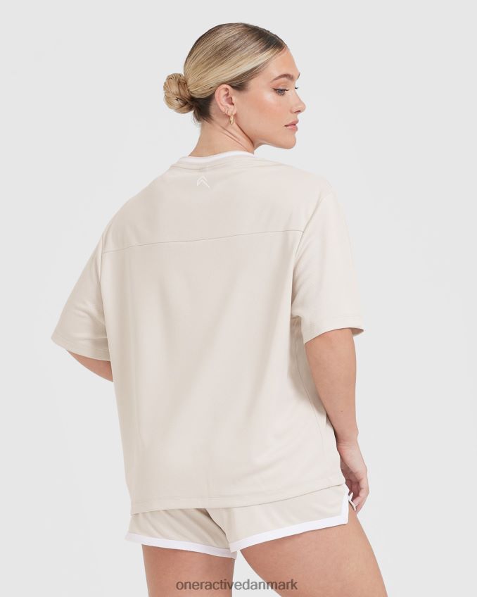 sand tøj X26NZ0417 Oner Active varsity kortærmet t-shirt med v-hals