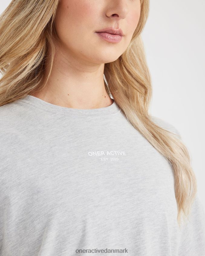 sølvmergel tøj X26NZ0565 Oner Active grafisk oversized kortærmet t-shirt