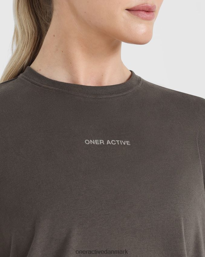 vasket dyb taupe tøj X26NZ0503 Oner Active klassisk spejlgrafisk oversized t-shirt